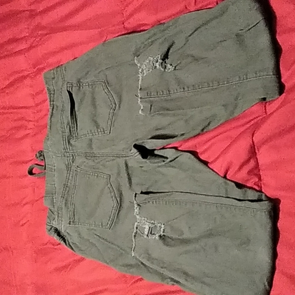 Green jeans - Picture 2 of 2